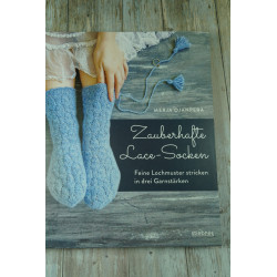 Buch: Zauberhafte Lacesocken