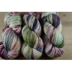 (Farbe: Wiesenblumen )...